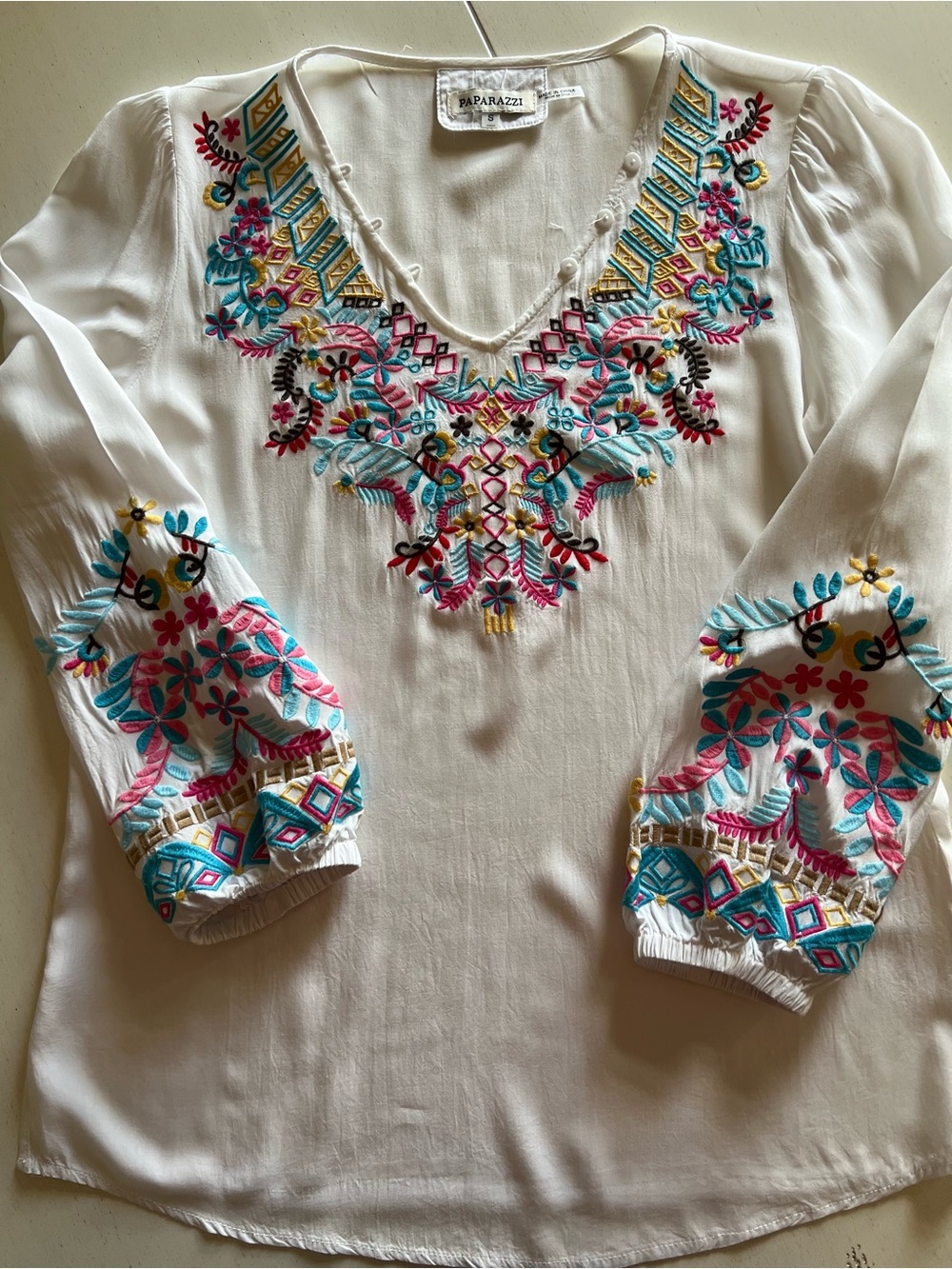 paparazzi White Boho Embroidered V-Neck Blouse with Multicolor Accents Sz S